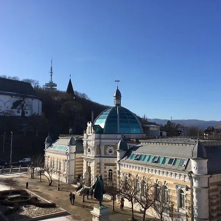 Czingu-lak Apartament *