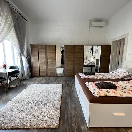Czingu-lak Apartament *
