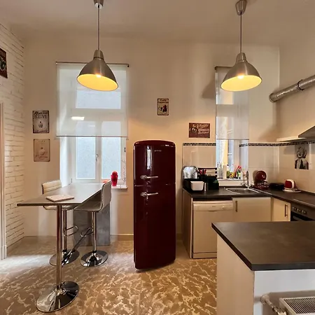Czingu-lak Apartment *