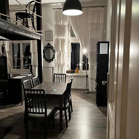 Czingu-lak Apartment *
