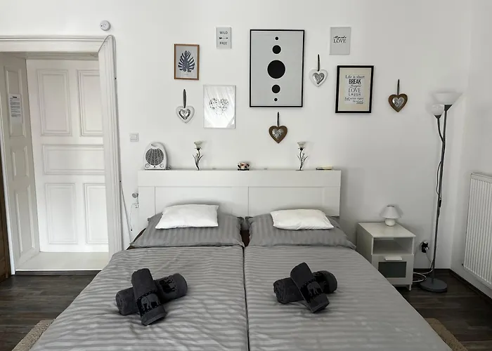 Апартаменты Czingu-lak Мишкольц